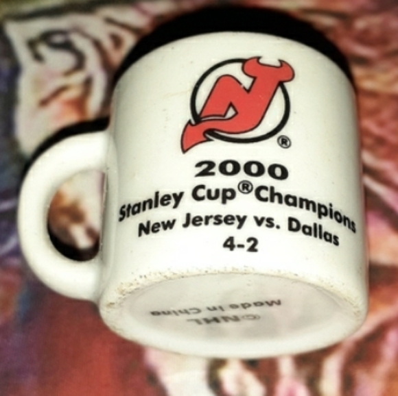 2000 New Jersey Devils Stanley Cup Shotglass Mug - Picture 1 of 3